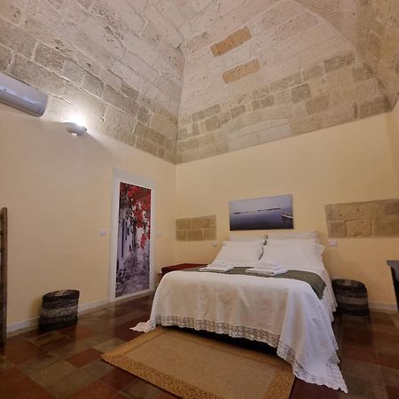 La Volta Bed & Breakfast Lecce Bagian luar foto